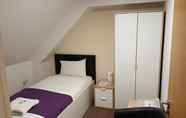 Kamar Tidur 5 Heathrow Travellers Hub