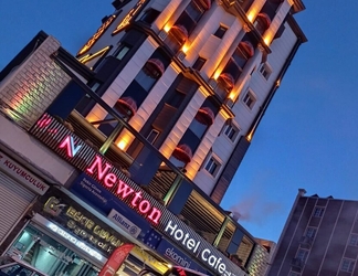 Exterior 2 Newton Otel