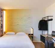 Bedroom 3 B&B Hotel Toulon Centre Gare