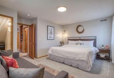 Bedroom 6 Salt & Serenity