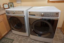 住宿服务 Sheltering Pines