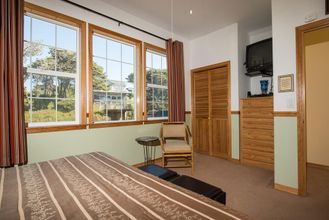 卧室 4 Sheltering Pines