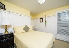 Bedroom 4 The Tides Inn