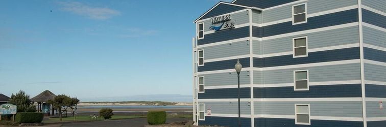 Exterior Waters Edge 105