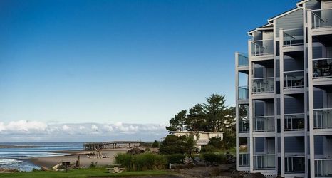 Exterior 2 Waters Edge 105