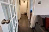 Lobby Super Comfy Apartment - Devon - A38 - Sleep 4pers