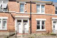Exterior Tamworth Comfortable 2 Bedroom Apartment Near City Centre With Free Netflix and Wifi