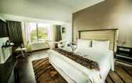 Bedroom 4 Clarion Hotel President