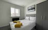 Kamar Tidur 4 Modern & Comfortable 2BR Apartment