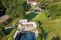 Swimming Pool Enchanting 22 000m2 Property and Elegant 5 Bedroom Manor