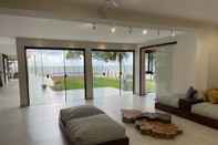 ล็อบบี้ Front sea Mansion With Pool Maceio Paripueira