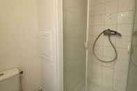 In-room Bathroom City Residence PARIS SAINT-MAURICE