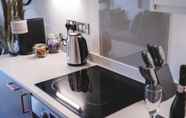 Bilik Tidur 3 Staycay Modern Studio Apartment in Sheffield City Centre