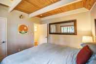 Bedroom Serene Tahoe Cabin