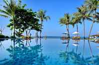 Swimming Pool One Myanmar Resort Ngwe Saung