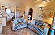 Bilik Tidur 2 Stunning Apartment With Pool in Olbia, Sardinia