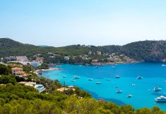 Others 2 Unic, Turisme D'interior.