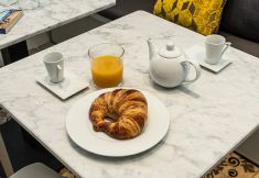 Others 6 Unic, Turisme D'interior.