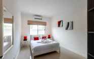 Kamar Tidur 3 Private 3 BR Pool Villa  G49