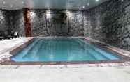 สระว่ายน้ำ 4 Sarot Thermal Palace Tatil Koyu