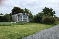 Exterior Beautiful 2-bed Holiday Home nr Kynance Cove