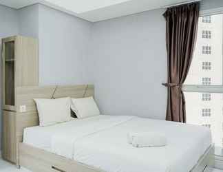 Kamar Tidur 2 Cozy Living And Simply Studio Room At Casa De Parco Apartment