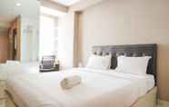 Bilik Tidur 2 Warm And Cozy Studio At Cinere Bellevue Suites Apartment