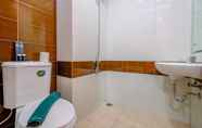 Toilet Kamar 5 Simply And Comfort Living Studio Room At Margonda Residence 3 Apartment