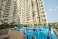 Hồ bơi 2Br Cozy Apartment At Parahyangan Residence