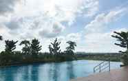 Swimming Pool 5 Cozy And Nice Studio At Sayana Bekasi Apartment