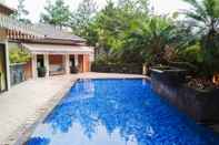 Swimming Pool Spacious And Scenic Studio At Majesty Apartment Bandung