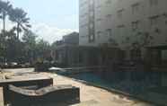 Swimming Pool 5 Affordable Studio Room Pool View Pinewood Jatinangor Apartment