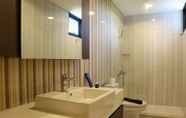 In-room Bathroom 6 Elegant And Spacious 2Br At Apartment Simprug Park Residences