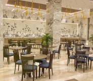 Restoran 5 Helnan Mamoura Hotel & Events Center