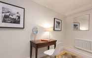 Kamar Tidur 3 Newly Refurbished 1 Bedroom in Vibrant Notting Hill
