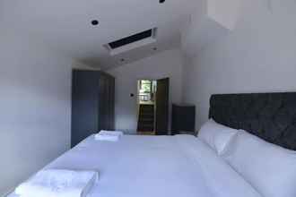 ห้องนอน 4 Contemporary 2 Bedroom Apartment on Columbia Road