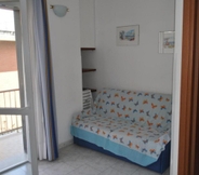 Bedroom 2 Frontline Beach 31 - M2 - Near to the Sea