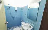 In-room Bathroom 5 Good Sleep Balikpapan