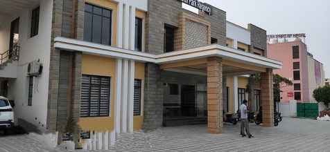 Bangunan 4 Hotel Clarks Inn Express Bharatpur