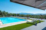 Swimming Pool Villa Atmosfere 8 in Frassi