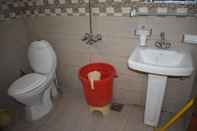 Toilet Kamar Hotel 1947