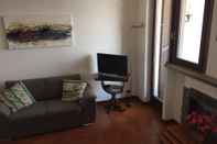 Ruang Umum Thommy Apartment in Stresa With Lake View