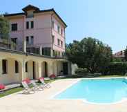 Swimming Pool 6 Oleandro 1 Apartment in Mergozzo With Pool