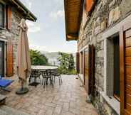 Common Space 5 Lul Stone House With View of the Lake