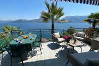 Bedroom Diana Villa With Garden and Lake View in Oggebbio