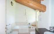 ห้องน้ำภายในห้อง 6 Villa Monia - Villa Monia