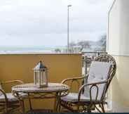 Kamar Tidur 6 Beachfront two Room Apartment Sparaglione