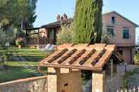 Common Space Olivo Pool Chianti Thermal Baths