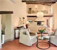 Common Space 3 Villa in Castellina w Pool Garden Winery