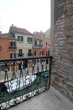 Bedroom 4 Ca Dell Artista With Balcony and Terrace